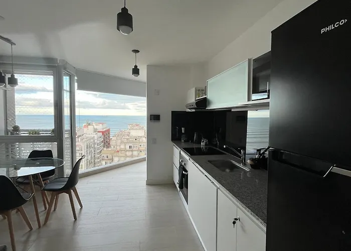 Excelente! Vista Al Mar Con Cochera Y Amenities Gimnasio, Play Room Y Pileta No Climatizada